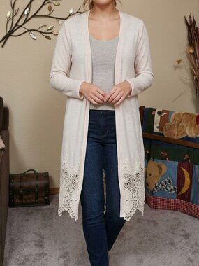 Cecil McBee lace embellished duster / cardigan sz medium (fits like small)